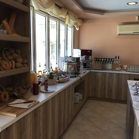 Maistrali Zante 4*