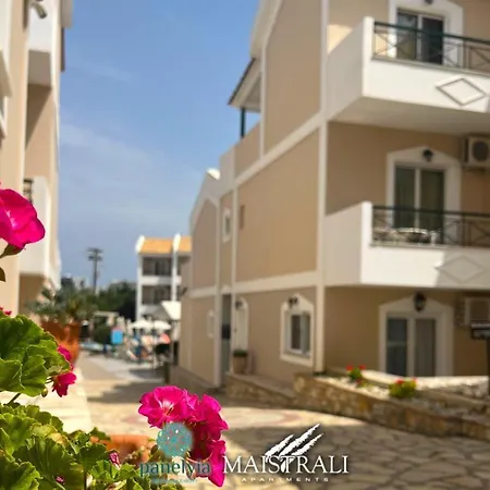 فندق مايسترالي 4*